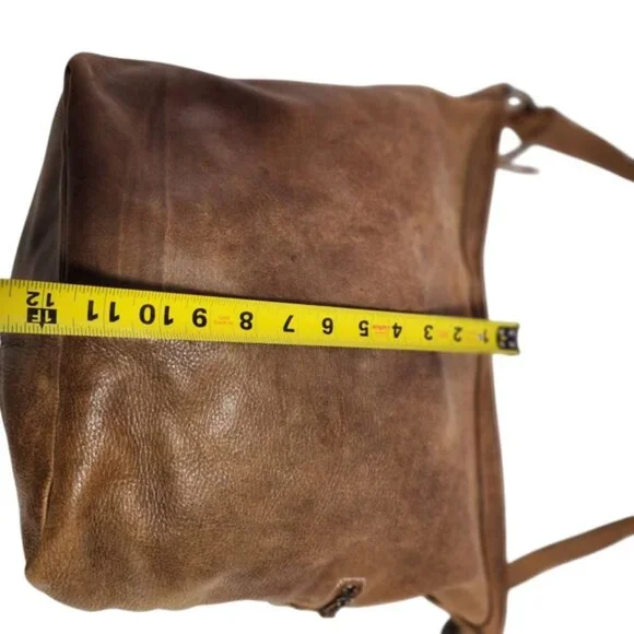 Roots Tan Leather Shoulder Bag - Picture 11 of 16